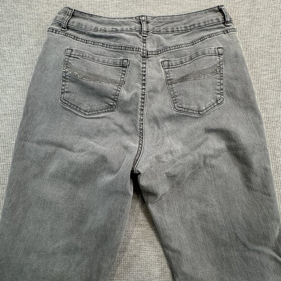 Laura Ashley Womens Size 12 Jeans Gray Denim Bootcut Leg Jeans Mid Rise Stretch - Picture 4 of 14